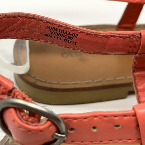 Old Navy Faux‎ Leather Strappy Red Slingback Sandals 8 - Picture 4 of 7